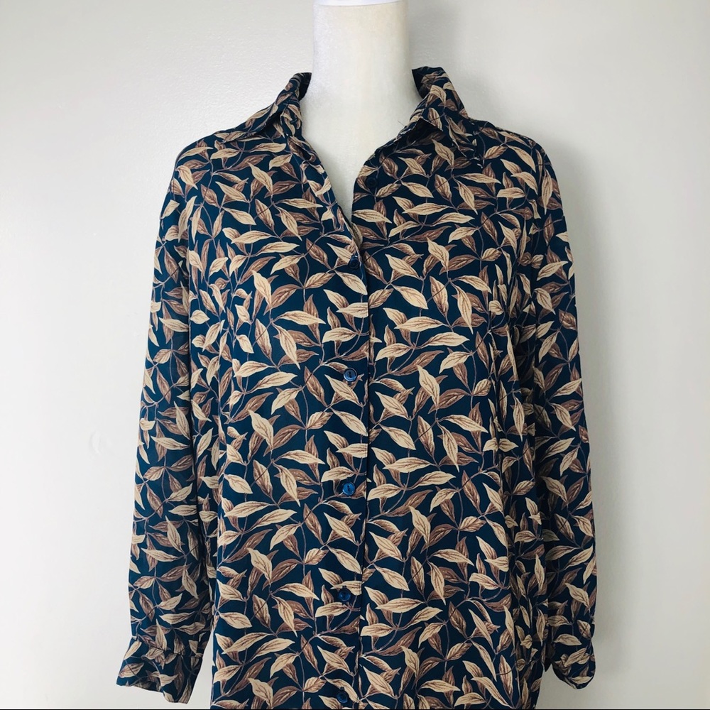 Designs & co Lane Bryant Button Down Size 14/16